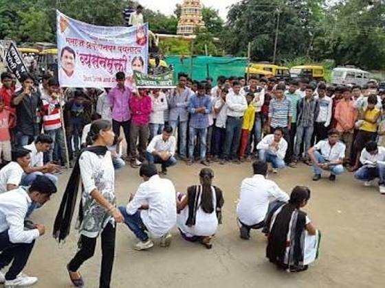 NSS volunteers at a cleanliness awareness drive